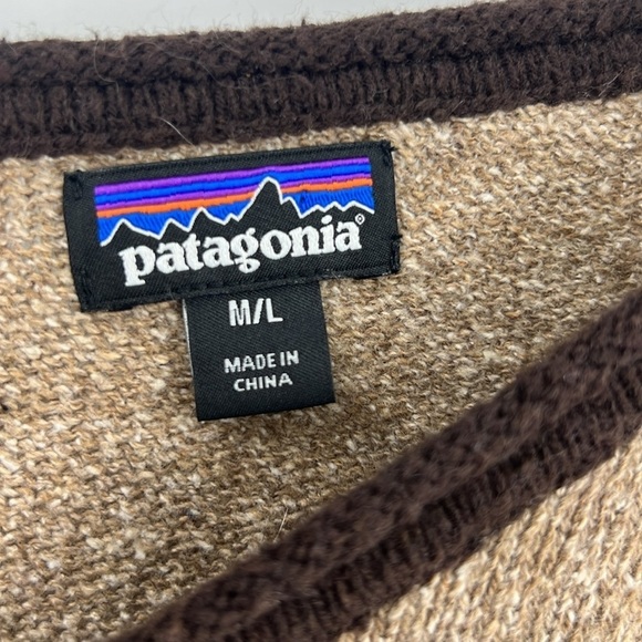 Patagonia Brown Poncho/Cape 
 Tan & Brown SZ M/L - Picture 5 of 6